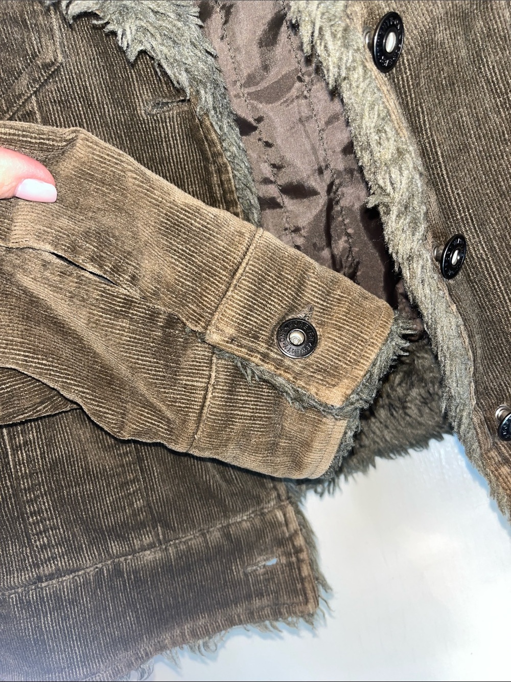 Forever 21 Olive Green Corduroy Cropped Jacket size medium w/ Faux Fur Trim - Picture 6 of 8